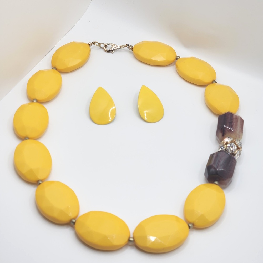 Chunky Yellow Beaded Statement Necklace Earring Set Mod Pop Art 1970s‎ Retro